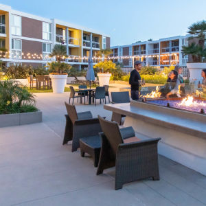 Breakwater At Marina Del Rey Apartments Marina Del Rey 13900