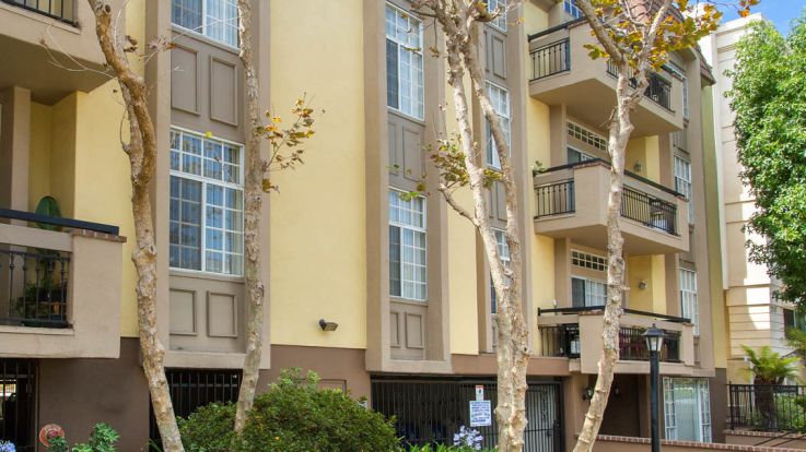 Los Angeles Apartments Check Out Our In Westside On Barry Apartments