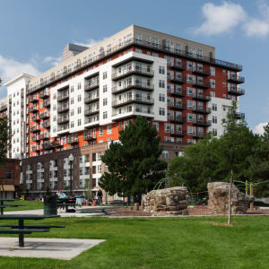 Radius Uptown Apartments 1935 Logan St Equityapartments Com