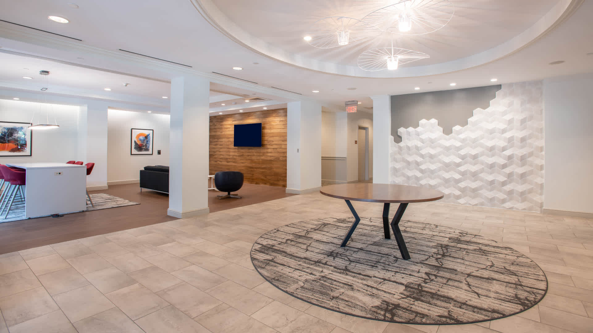 70 Hope Ave, Waltham