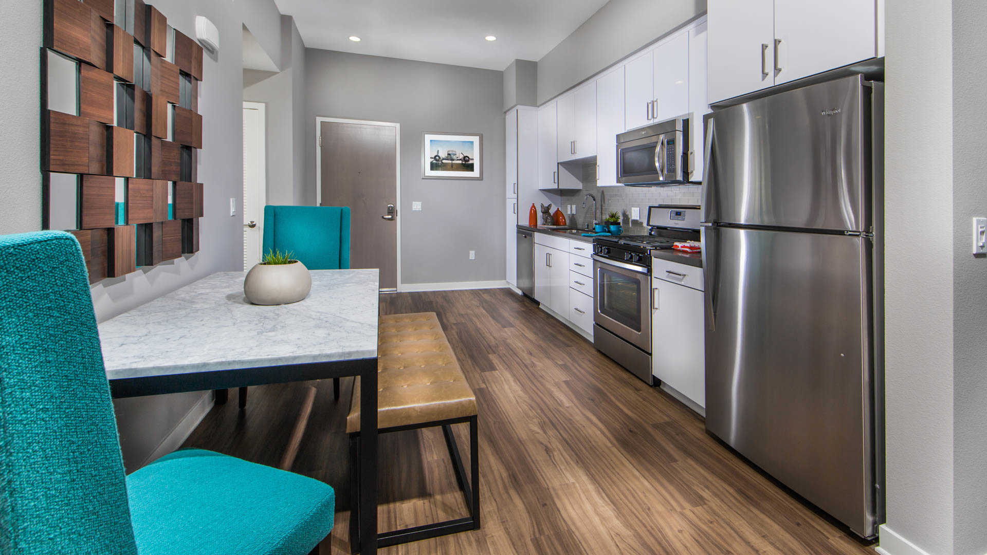 Altitude Apartments - 