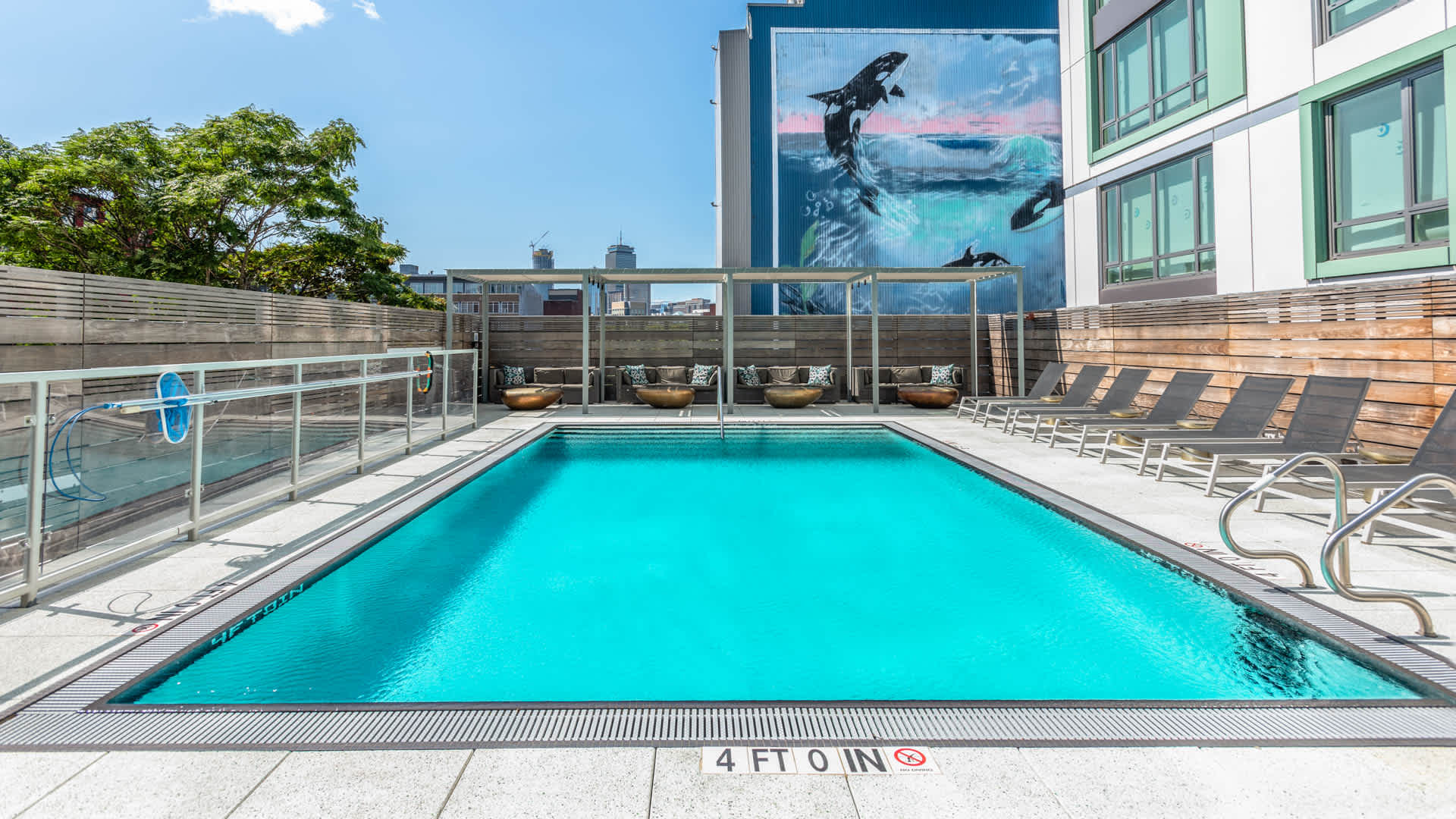 55 Traveler St, South End