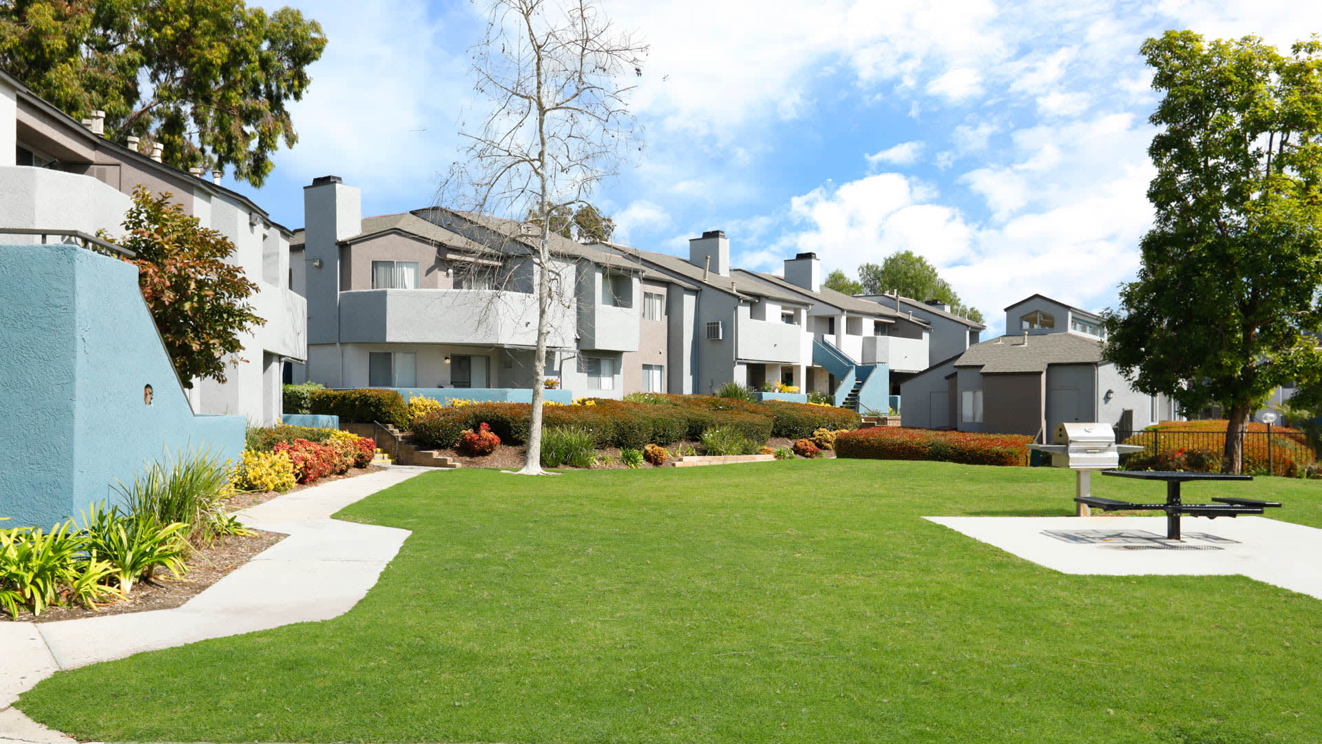 Villa Solana Apartments reviews in Laguna Hills - 26033 Moulton Pkwy |  EquityApartments.com