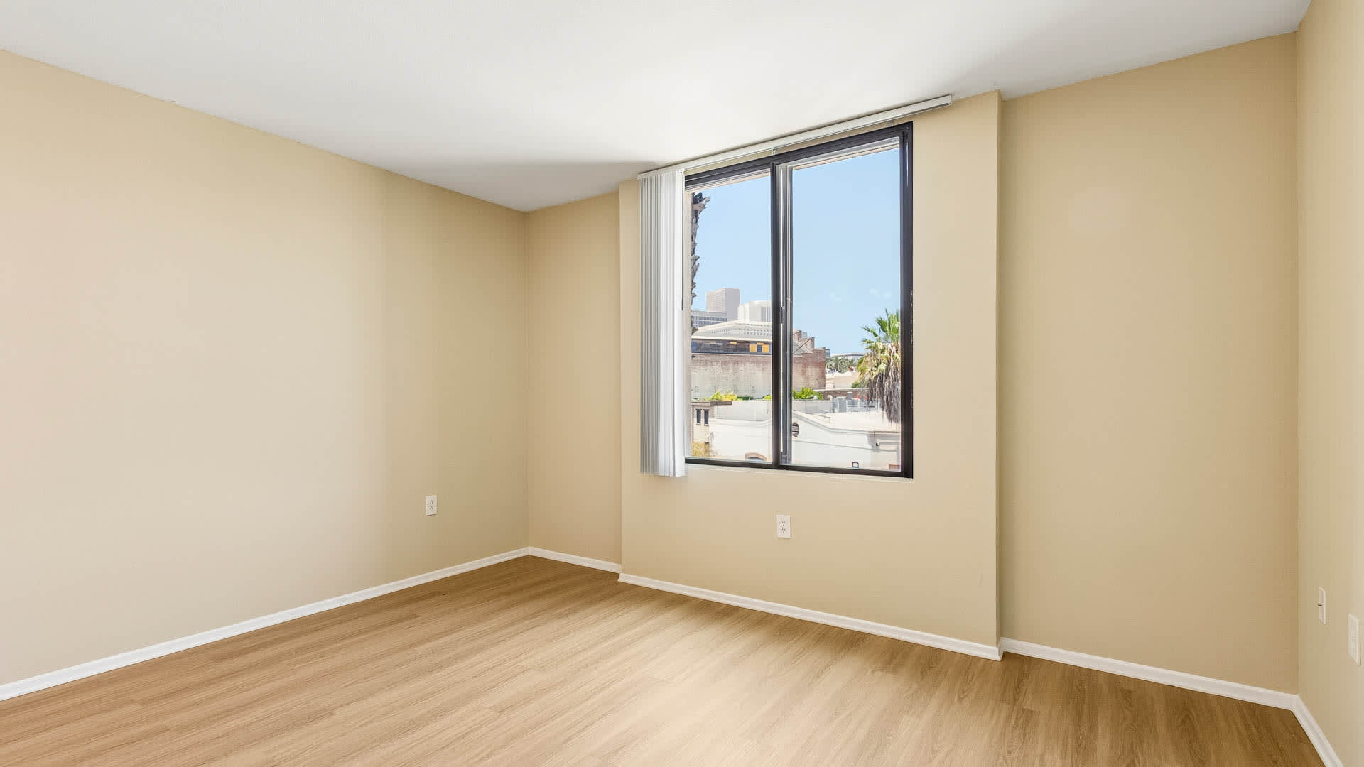 Mozaic at Union Station Apartments - Living Room