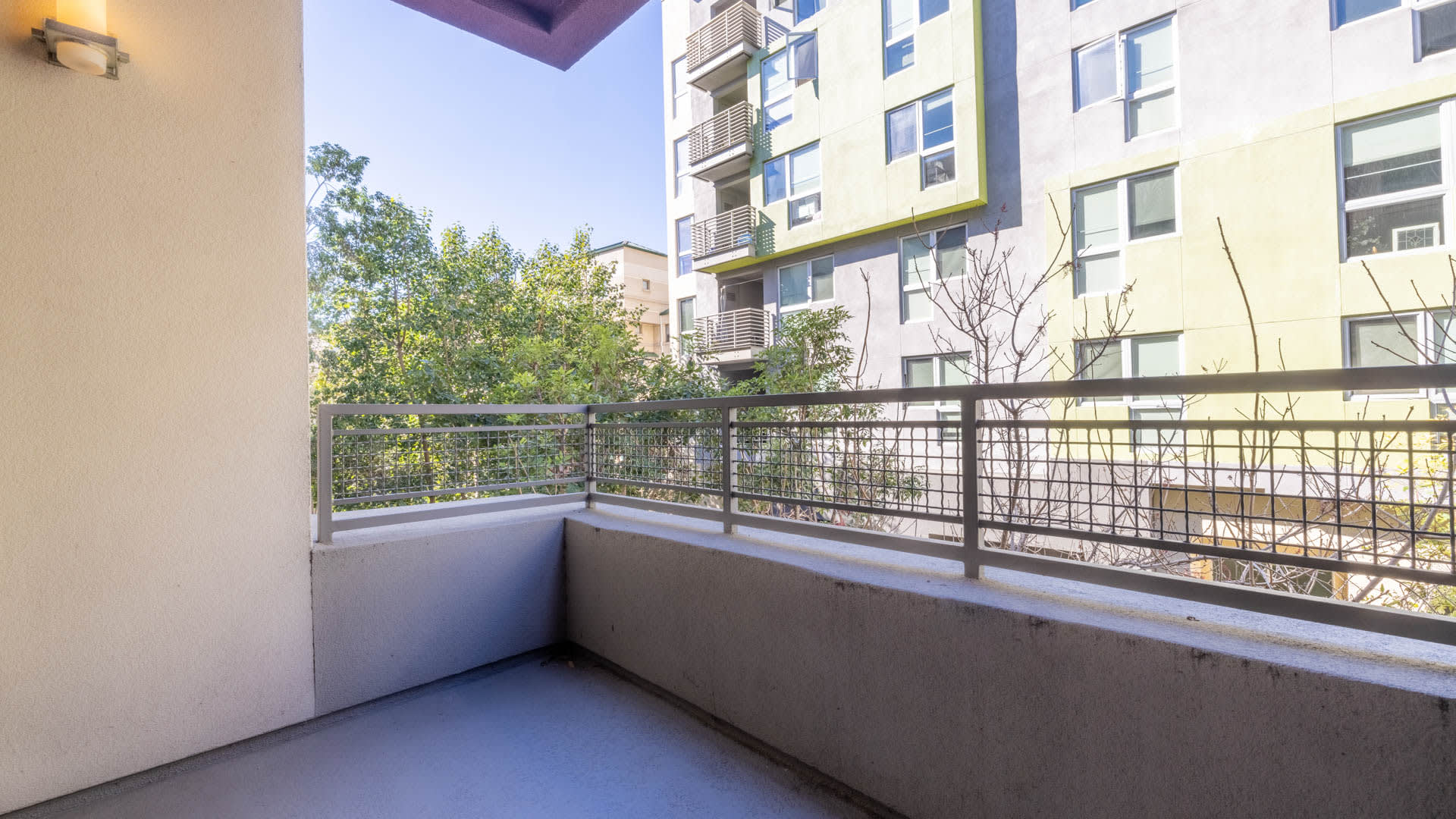 Sakura Crossing — community and home views.