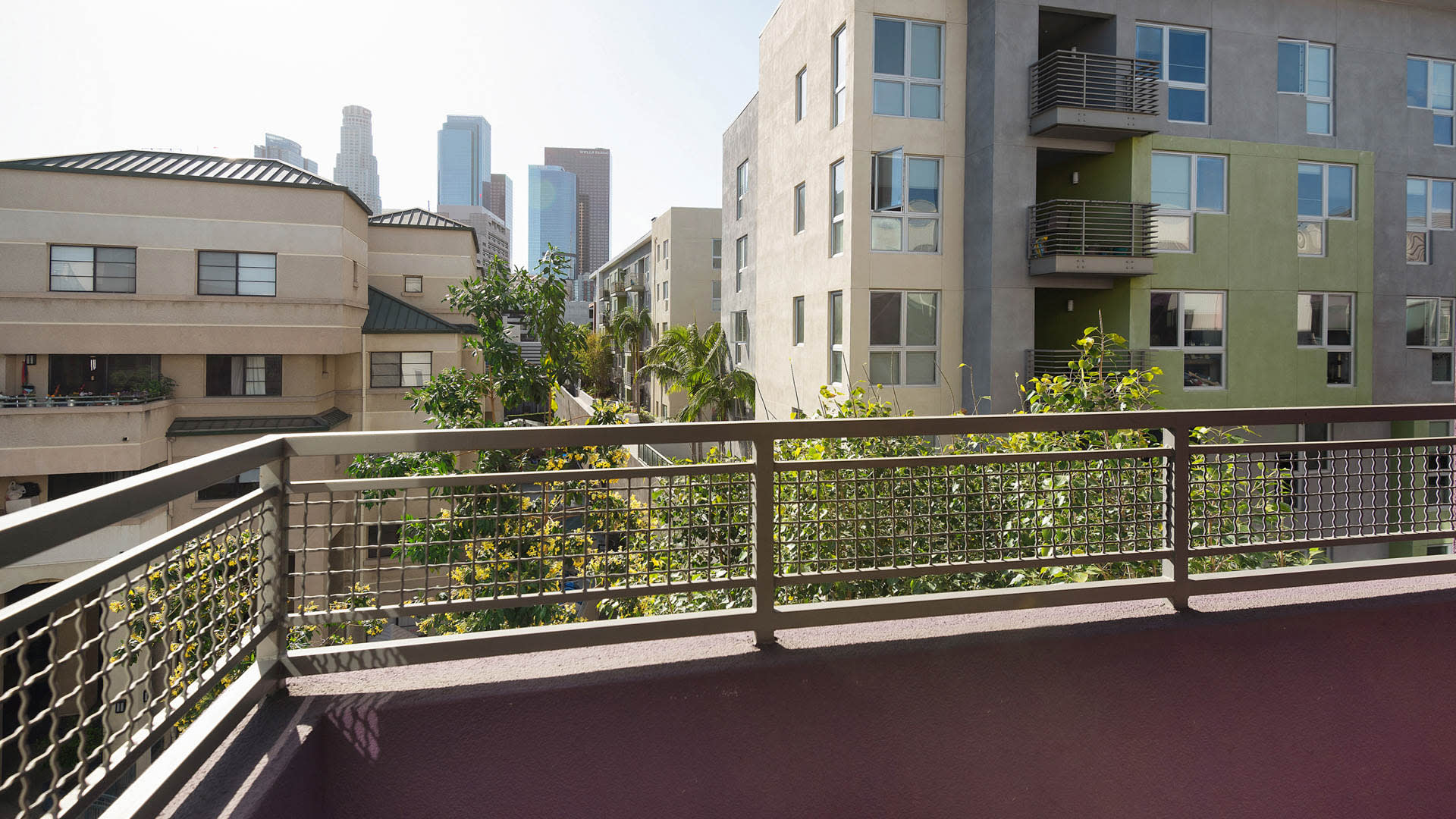 Sakura Crossing — community and home views.