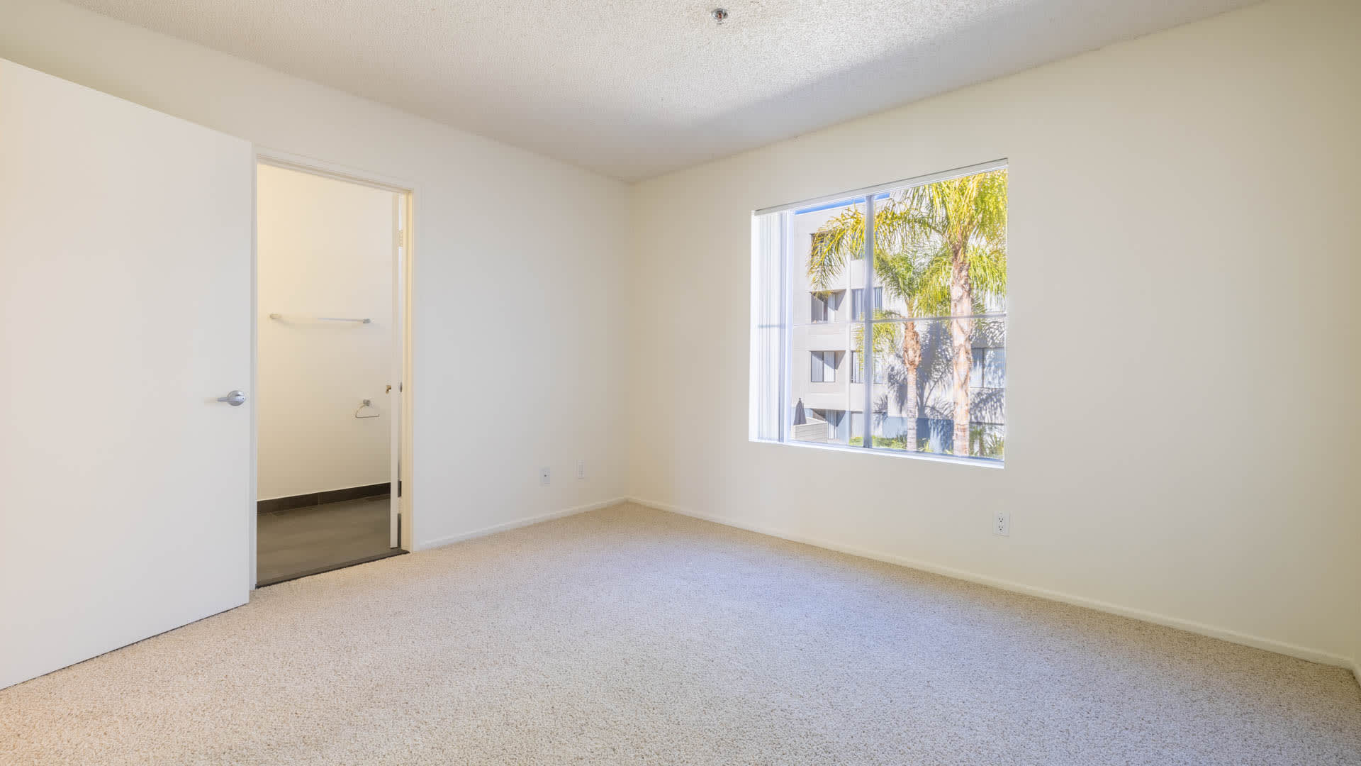 Prado Apartments reviews in Glendale - 201 W. Fairview |  