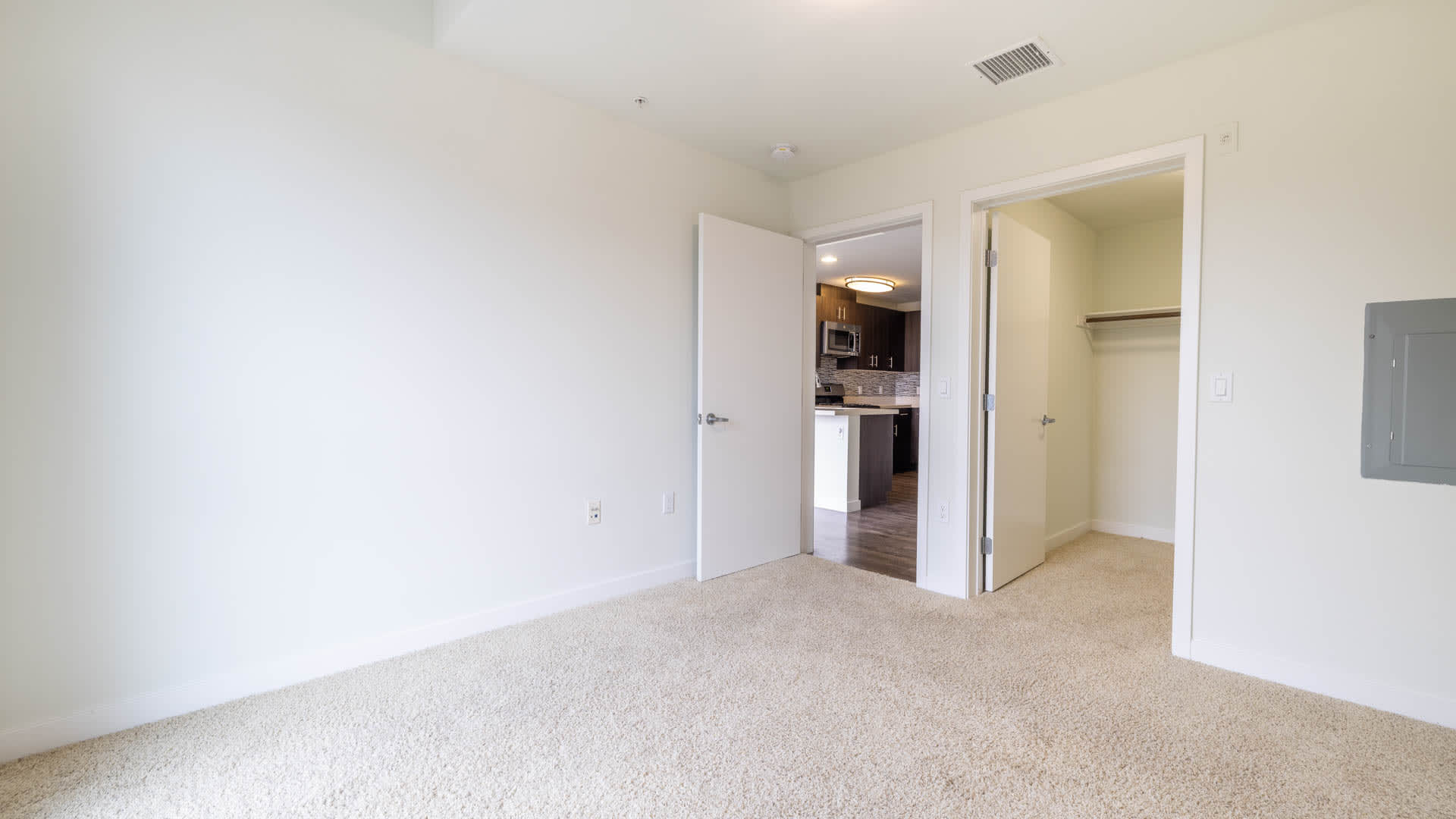 Radius Koreatown Apartments — community and apartment views.