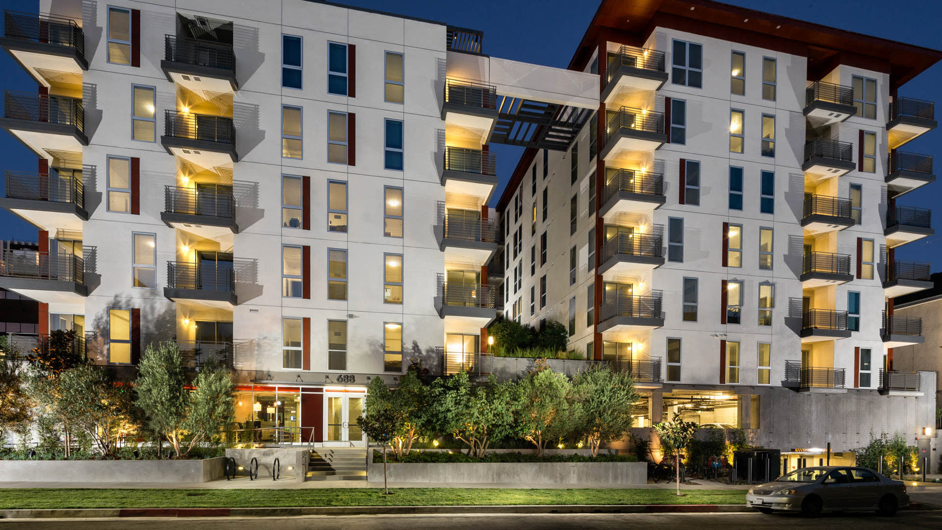 Radius Koreatown Apartments — community and apartment views.