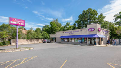 Liberty Park Apartments - Neighborhood