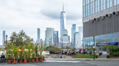 The Pier Apartments - Neighborhood