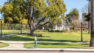 Acappella Pasadena Apartments - Neighborhood 