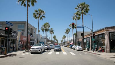 Breakwater at Marina del Rey Apartments - Neighborhood