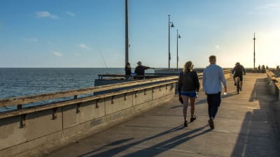 Breakwater at Marina del Rey Apartments - Neighborhood