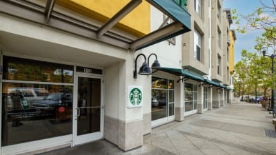 South City Station Apartments - Neighborhood