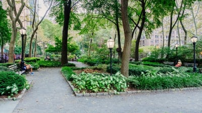 Murray Hill Tower Apartments - Neighborhood 