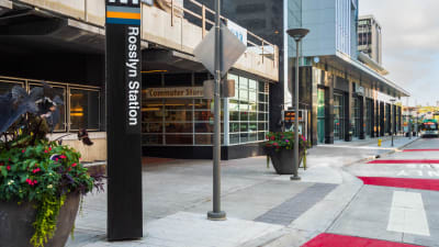 1800 Oak Apartments - Neighborhood