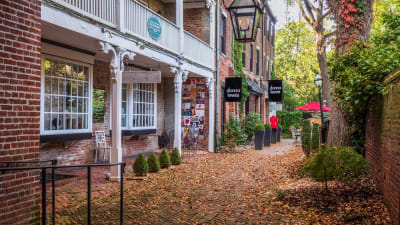 1111 Belle Pre Apartments - Neighborhood