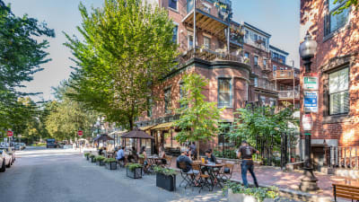 Girard Apartments - Neighborhood