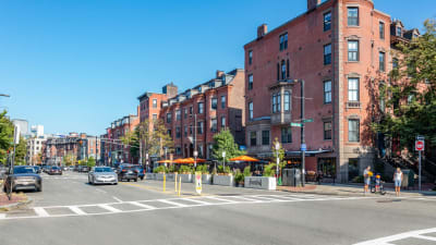 Girard Apartments - Neighborhood