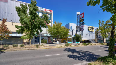 Lane Apartments - Neighborhood