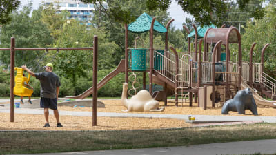 Theo Apartments - Neighborhood
